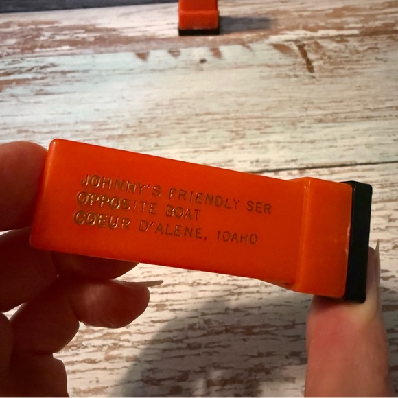 Vintage 1950s Phillips 66 Gas Pump Salt & Pepper Shakers Orange Plastic Idaho - Picture 3 of 6